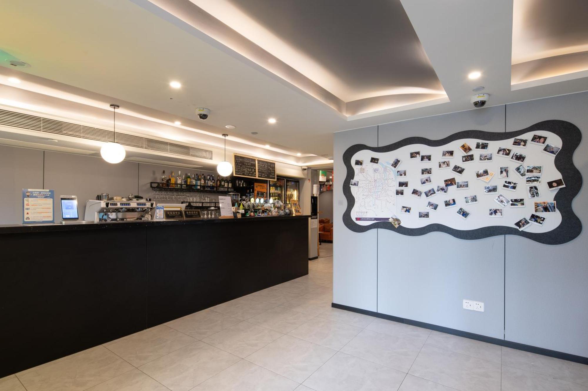 Dayin International Youth Hostel -Near People'S Square & Old Town -Social Area -Bar -Cafe -Gym -Free Laundry Luggage Storage -24H Front Desk -English Service Shanghái Exterior foto